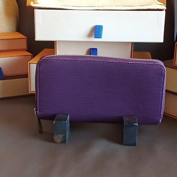 EUC LV Bicolor Cassis/Fuchsia Epi Zippy Long Wallet Full Inclusion! - Picture 16 of 16
